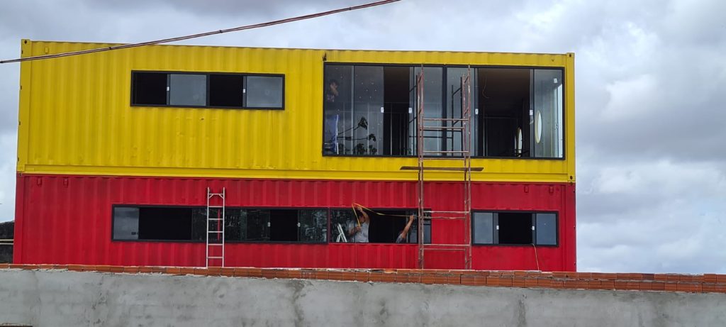 Home 28 Projeto container Prédio comercial conteiner marítimo 240m2 com 8 Conteiner 40 pés HC