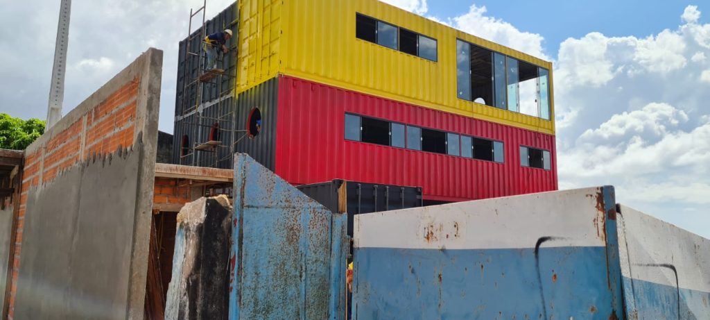 Home 30 Projeto container Prédio comercial conteiner marítimo 240m2 com 8 Conteiner 40 pés HC